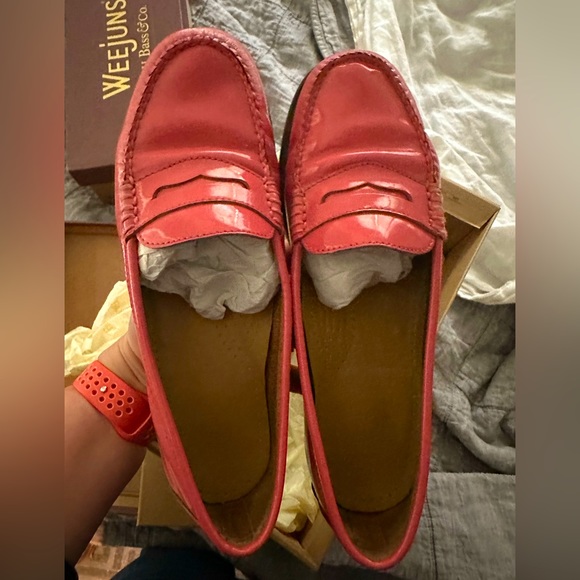 GH Bass Weejuns, coral pink - Picture 1 of 8